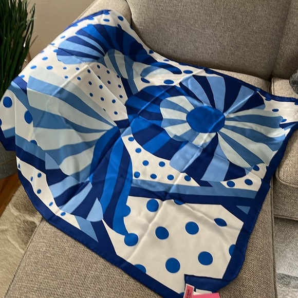 Kate Spade Geo Bloom Silk Square Scarf - Picture 3 of 7